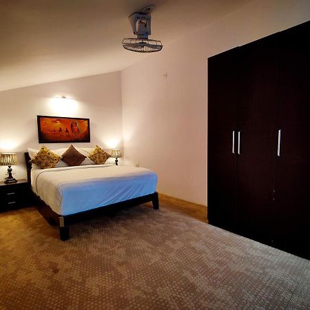 Wtf My House Hotel Baga Kültér fotó