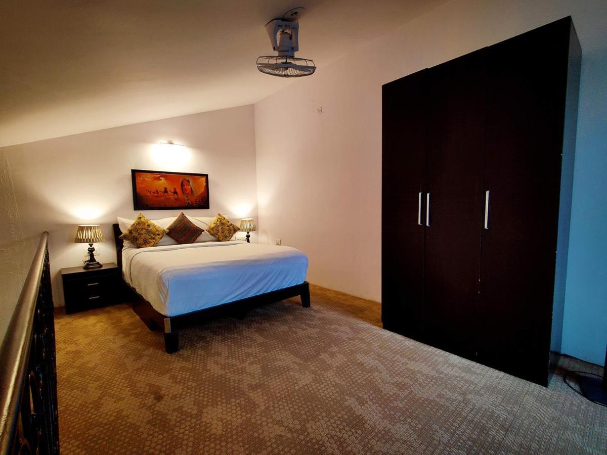 Wtf My House Hotel Baga Kültér fotó